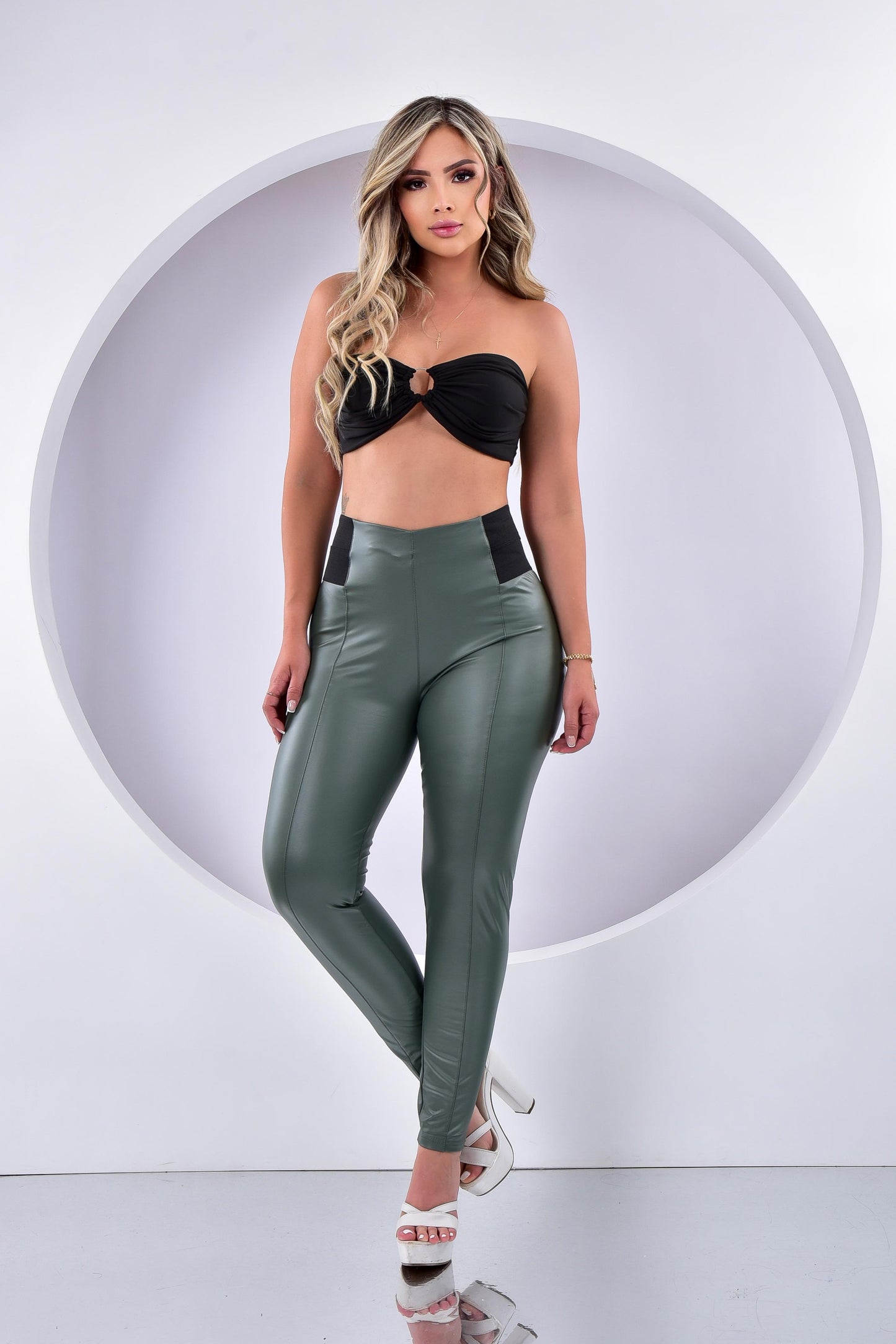 Pantalon En Cuerina Moldeador